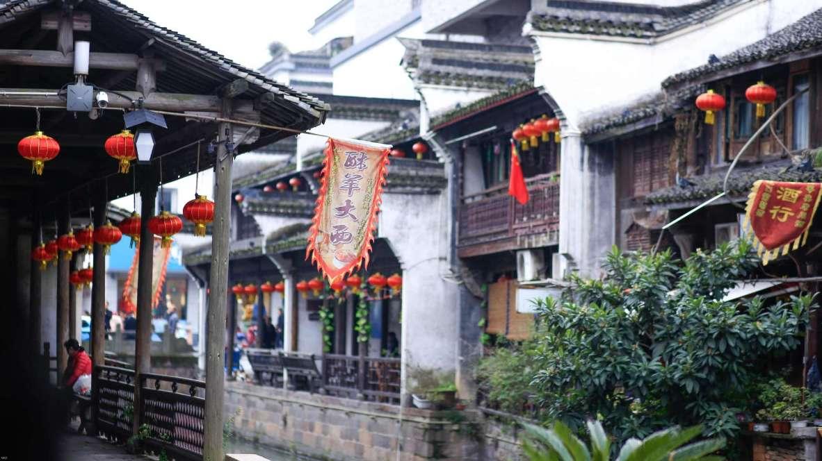 【建设平安永春】我县集中销毁一批烟花爆竹